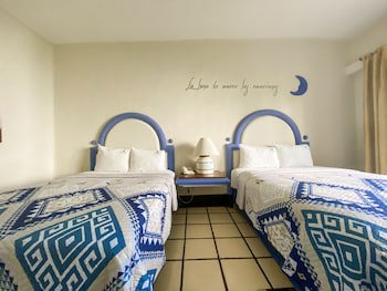 Puerto De Luna Pet Friendly & Family Suites Hotel