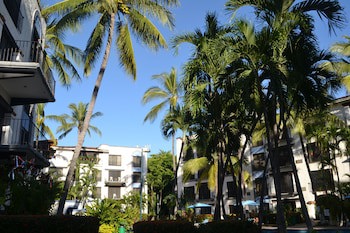 Puerto De Luna Pet Friendly & Family Suites Hotel