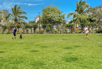 Puerto De Luna Pet Friendly & Family Suites Hotel