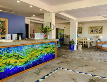 Puerto De Luna Pet Friendly & Family Suites Hotel