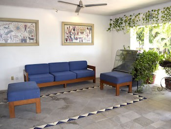 Puerto De Luna Pet Friendly & Family Suites Hotel