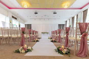 Alma Lodge Hotel & Events Venue