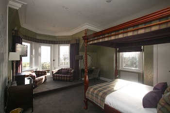 The Old Manor Hotel