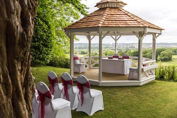 The Hog's Back Hotel & Spa Farnham