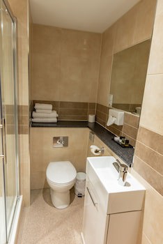 The Hog's Back Hotel & Spa Farnham