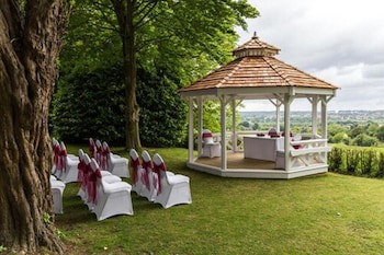 The Hog's Back Hotel & Spa Farnham