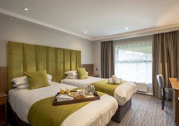 The Hog's Back Hotel & Spa Farnham