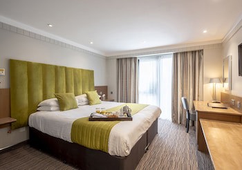 The Hog's Back Hotel & Spa Farnham