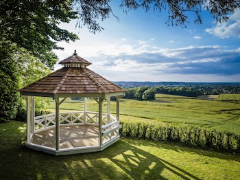 The Hog's Back Hotel & Spa Farnham