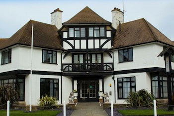 The Relais Cooden Beach