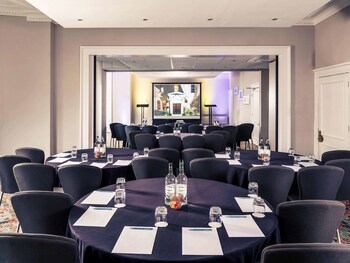 Mercure Gloucester Bowden Hall Hotel