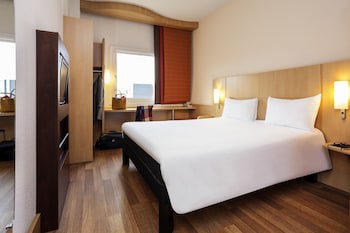 Ibis Setubal
