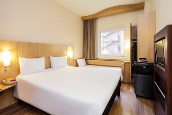 Ibis Setubal