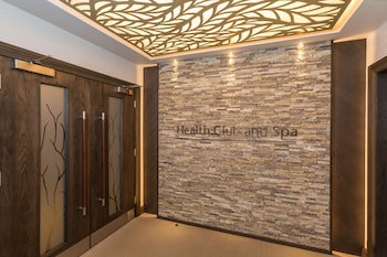 St Pierre Park Hotel & Golf