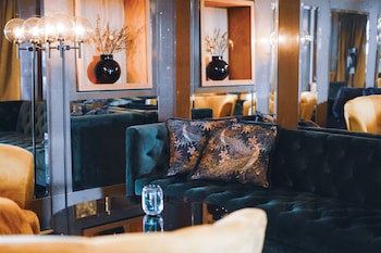 Clarion Grand Hotel