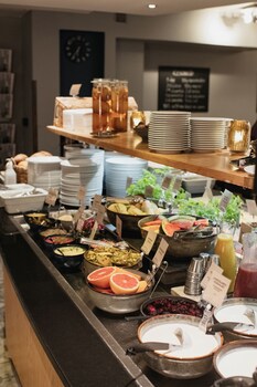 Clarion Grand Hotel