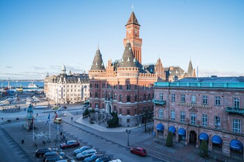 Clarion Grand Hotel