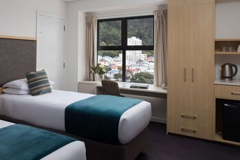 Atura Wellington