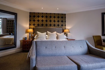 Alexander House And Utopia Spa
