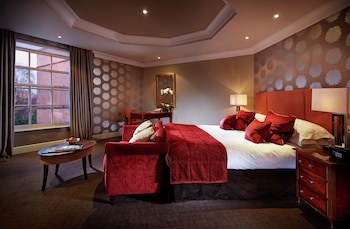 Alexander House And Utopia Spa