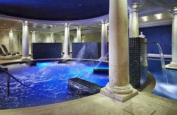 Alexander House And Utopia Spa