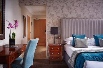 Alexander House And Utopia Spa