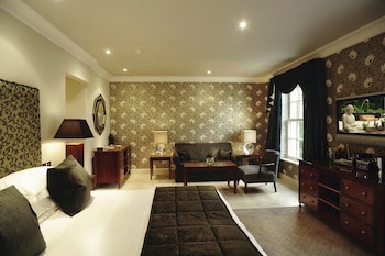 Alexander House And Utopia Spa