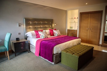 Alexander House And Utopia Spa