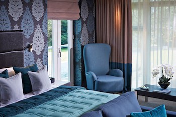 Alexander House And Utopia Spa