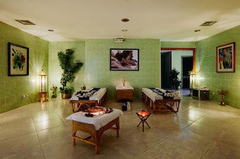 Golf Beach Resort