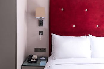 Doubletree By Hilton London West End