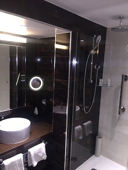 Doubletree By Hilton London West End
