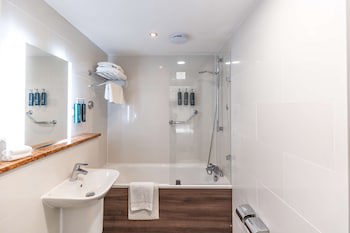 Doubletree By Hilton London West End