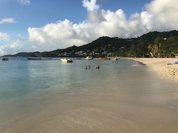 Allamanda Beach Hotel