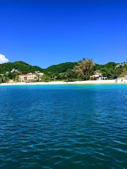 Allamanda Beach Hotel