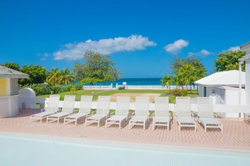 Allamanda Beach Hotel