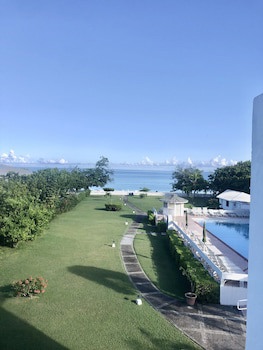 Allamanda Beach Hotel