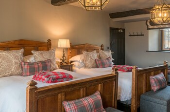 The Lygon Arms - An Iconic Luxury Hotel