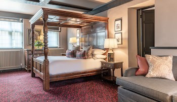 The Lygon Arms - An Iconic Luxury Hotel