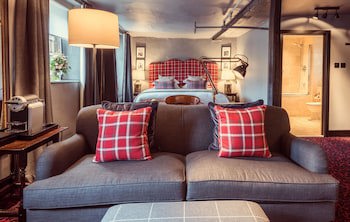 The Lygon Arms - An Iconic Luxury Hotel