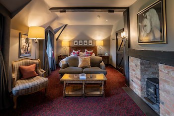 The Lygon Arms - An Iconic Luxury Hotel