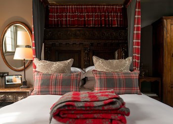 The Lygon Arms - An Iconic Luxury Hotel