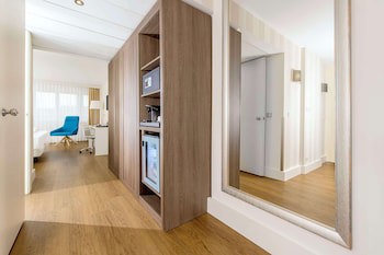 NH Erlangen galeri fotoğrafı