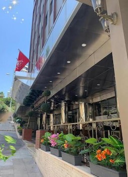 Duroy Hotel
