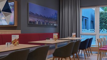 Holiday Inn Express Koln-Troisdorf by IHG galeri fotoğrafı