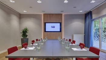 Holiday Inn Express Koln-Troisdorf by IHG galeri fotoğrafı