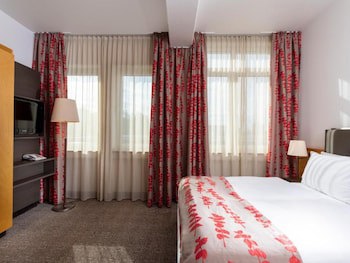 Holiday Inn Frankfurt Airport - Neu-Isenburg by IHG galeri fotoğrafı
