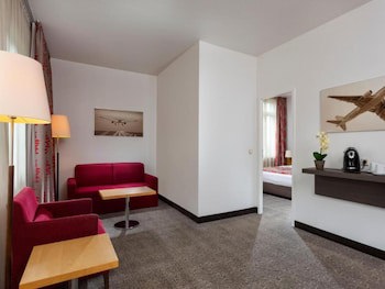 Holiday Inn Frankfurt Airport - Neu-Isenburg by IHG galeri fotoğrafı