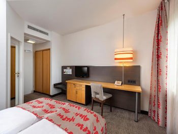 Holiday Inn Frankfurt Airport - Neu-Isenburg by IHG galeri fotoğrafı