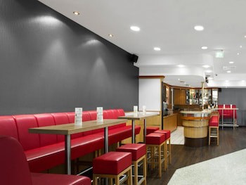 Holiday Inn Frankfurt Airport - Neu-Isenburg by IHG galeri fotoğrafı
